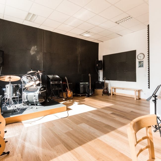 Proberaum der Musikschule Music Academy mit Sound Absorbern