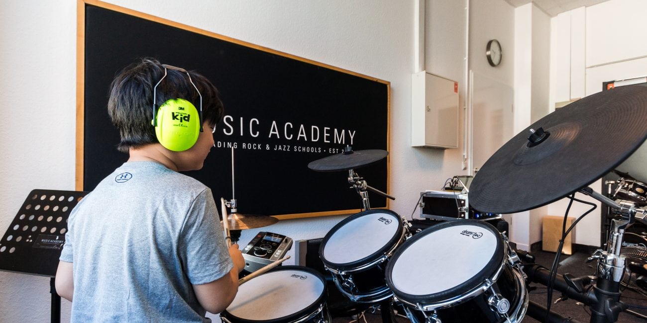 Schüler im Schlagzeugunterricht