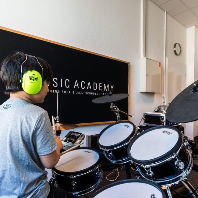 Schüler im Schlagzeugunterricht