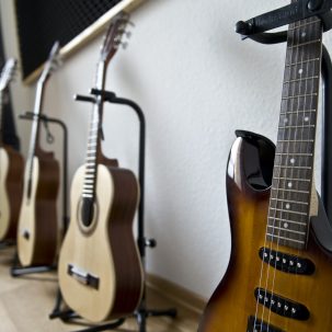 Gitarren für Schüler und Dozenten